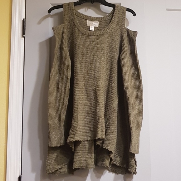 Olive cold shoulder sweater - Picture 2 of 2